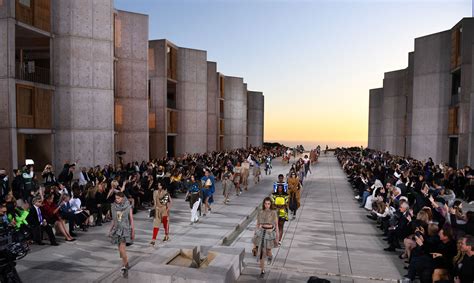 Louis Vuitton Cruise 2023 Show at The Salk Institute 